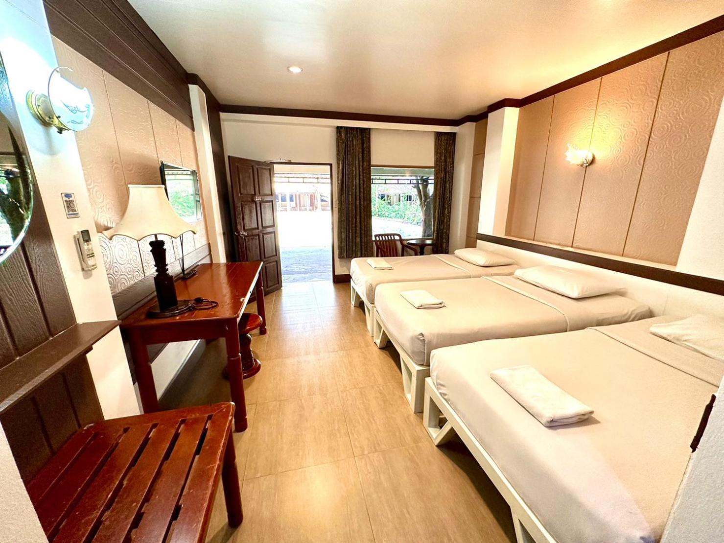 Bansuan Resort Nakhon Sawan Eksteriør billede